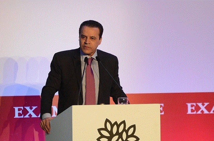 Chegou a hora do turismo, afirma ministro