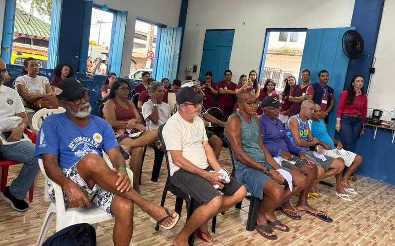 Moradores do Pontal da Barra recebem ação de busca ativa para diagnóstico de lesões labiais