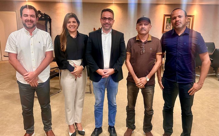 Prefeita Marcela Gomes alinha novos projetos para Novo Lino com Paulo Dantas