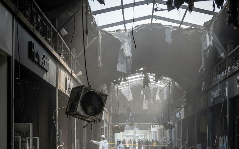 Polícia ainda apura se incêndio no Shopping Tijuca teve início em ar-condicionado