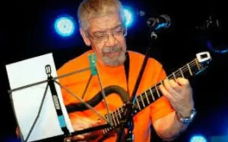 Referência do jazz no Brasil, guitarrista Hélio Delmiro morre aos 78 anos