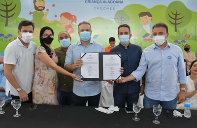 Major vive dia intenso com assinatura de ordens de serviço pelo governo do Estado 