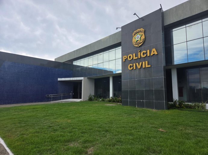Suspeito se apresenta à Polícia Civil e confessa homicídio em Flexeiras