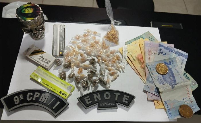 Material apreendido em ação da da 9ª Companhia de Polícia Militar Independente Material apreendido em ação da da 9ª Companhia de Polícia Militar Independente