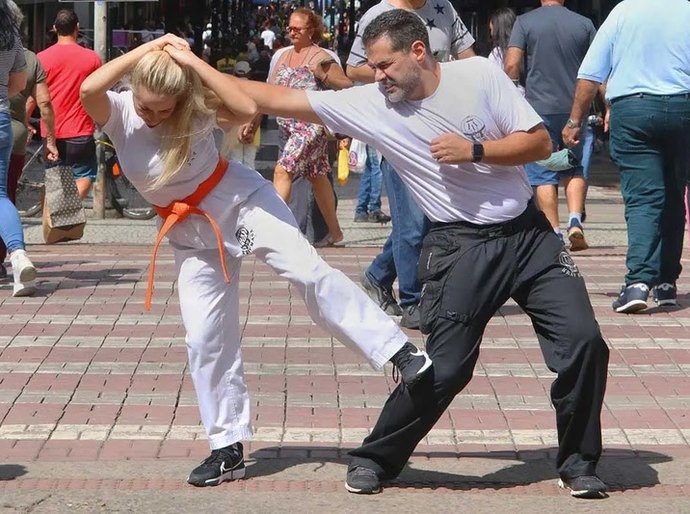 Carnaval sem violência nem assédio? Saiba como o Krav Maga pode te ajuda