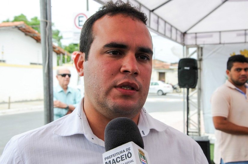 Slum garante limpeza durante Festival da Tocha em Maceió