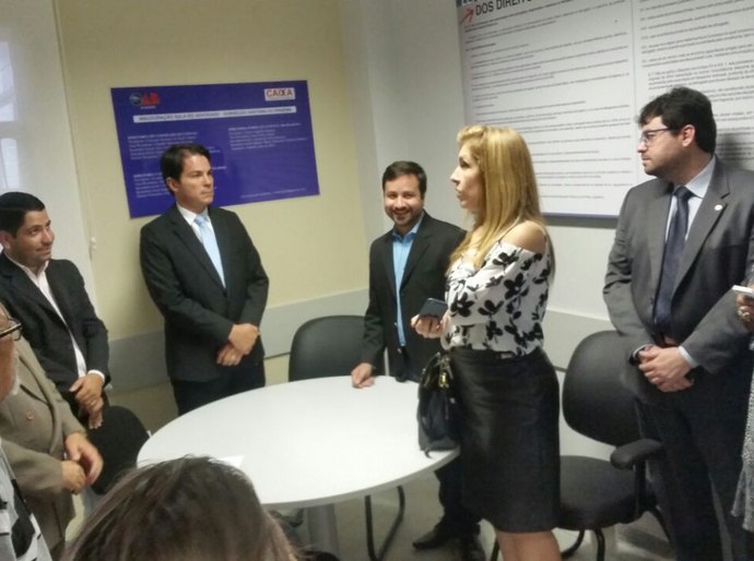 OAB e Caixa de Assistência iniciam no Fórum de Batalha programa de aparelhamento de sala dos advogados