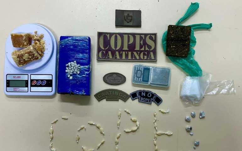 PM apreende quase quatro quilos de drogas durante ocorrências em Maceió e Pão de Açúcar