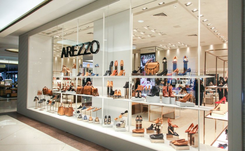Arezzo soma lucro líquido ajustado de R$ 110,52 mi no 4º trimestre; alta de 32,8%