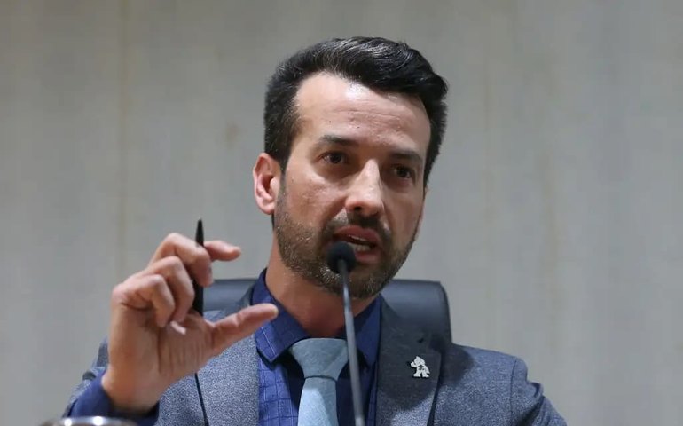 Bijos: Elevação de superávit contempla revisão de gastos, alta na receita e melhora da economia