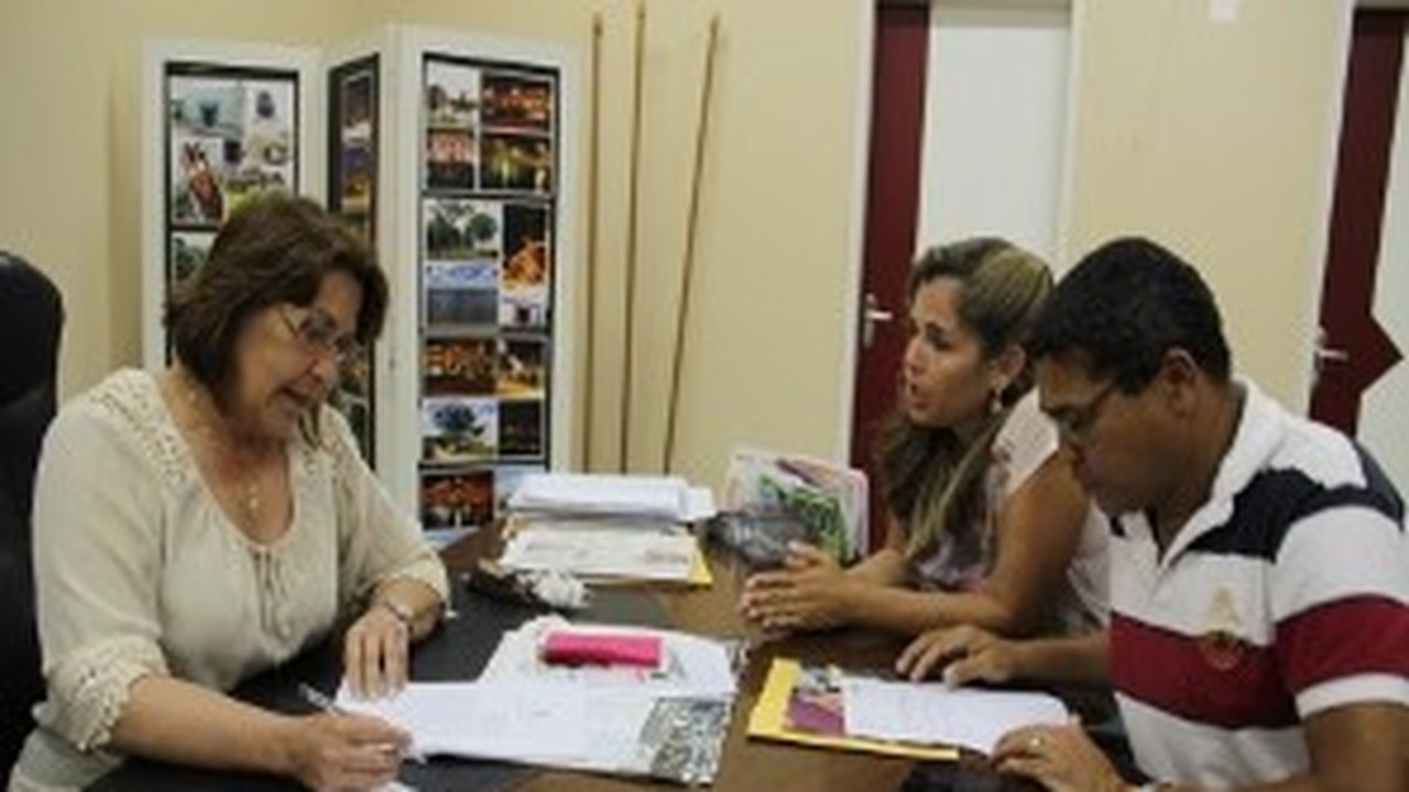 Arapiraca: Célia assina convênio federal de Esporte e Lazer na Cidade