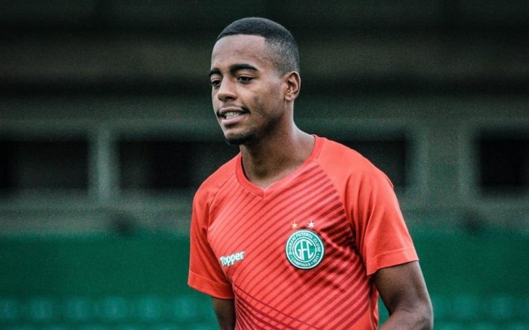 Mateusinho rescinde com o Guarani e é o novo reforço do Vitória