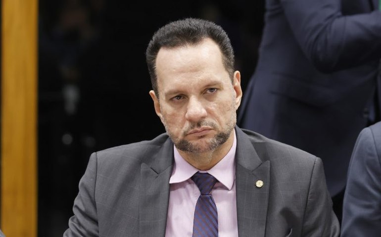 Projeto amplia para seis meses a licença-maternidade de trabalhadoras da iniciativa privada