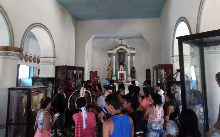 Indígenas protestam no Museu Xucurús pela permanência do acervo na Igreja do Rosário