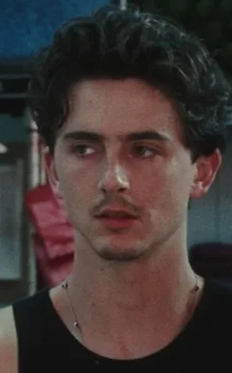 Chef de Timothée Chalamet preparava três cafés da manhã no set; ator comia um e descartava os outros, revela colega de 'Wonka'