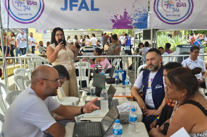 AGU participa do primeiro mutirão PopRuaJud no interior de Alagoas