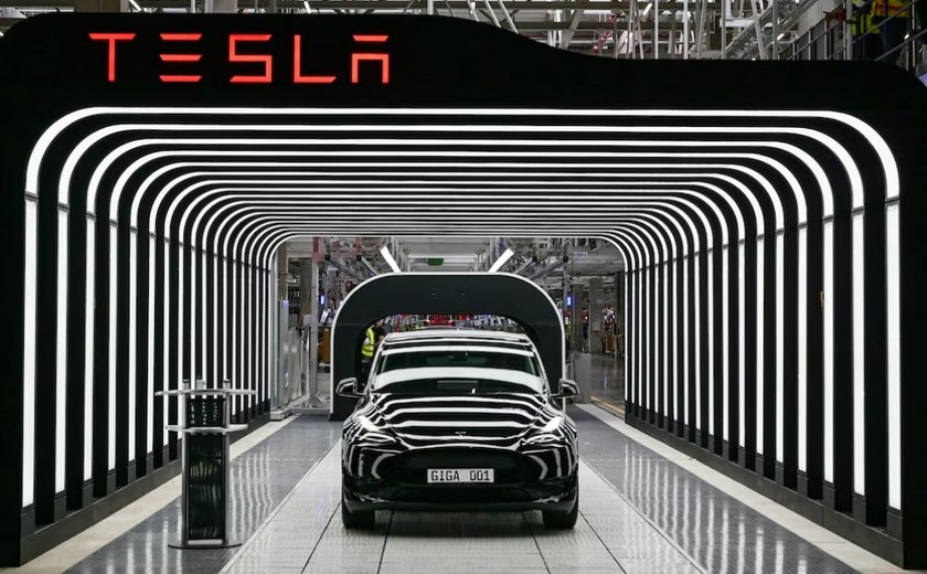 Tesla cancela plano de carro barato diante da competição chinesa de EV﻿