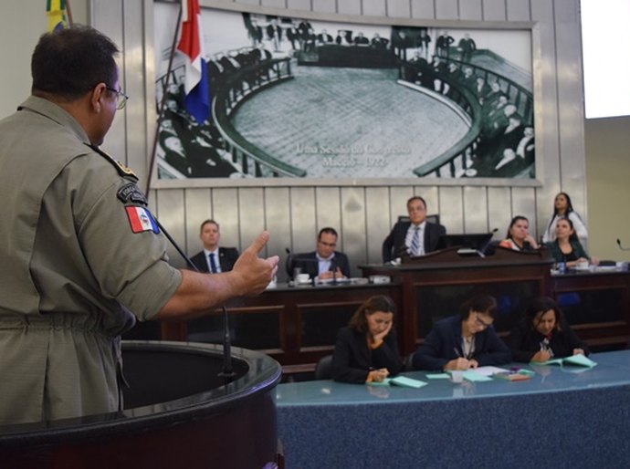 Em audiência pública, militares defendem projetos que alteram critérios para promoção