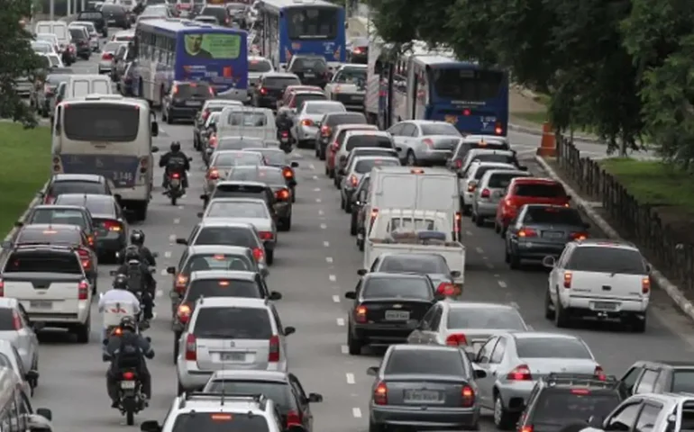 Rodízio em São Paulo volta a vigorar na quinta-feira, 6