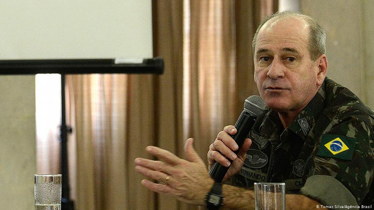 Forças Armadas obedecem à Constituição, diz ministro da Defesa