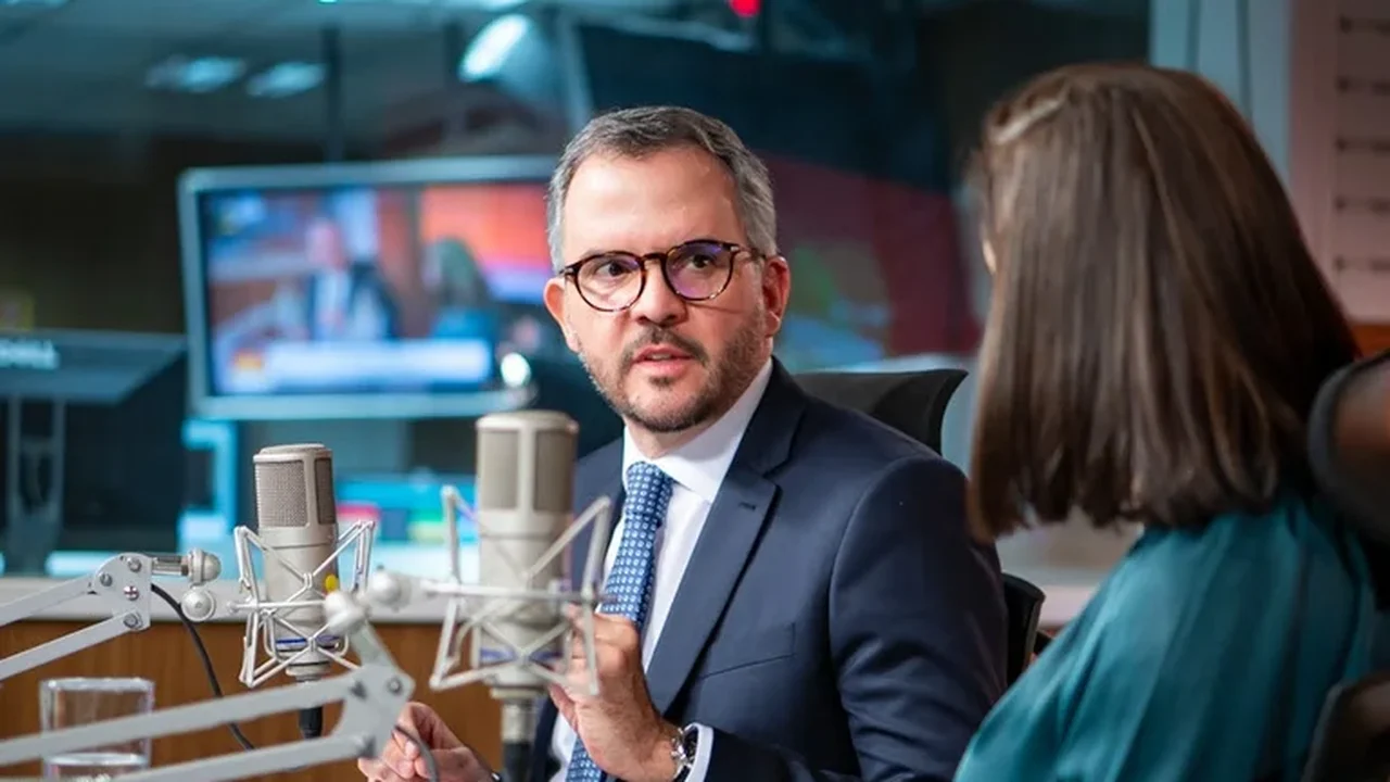 “Estamos buscando soluções concretas para o transporte aéreo regional”, ressalta o ministro Tomé Franca