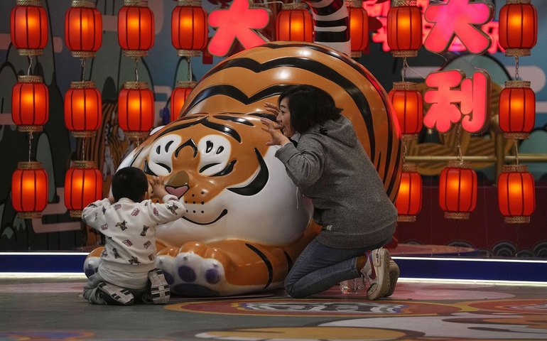 Visitas de líderes estrangeiros reforçam papel de Pequim como polo diplomático mundial, diz mídia