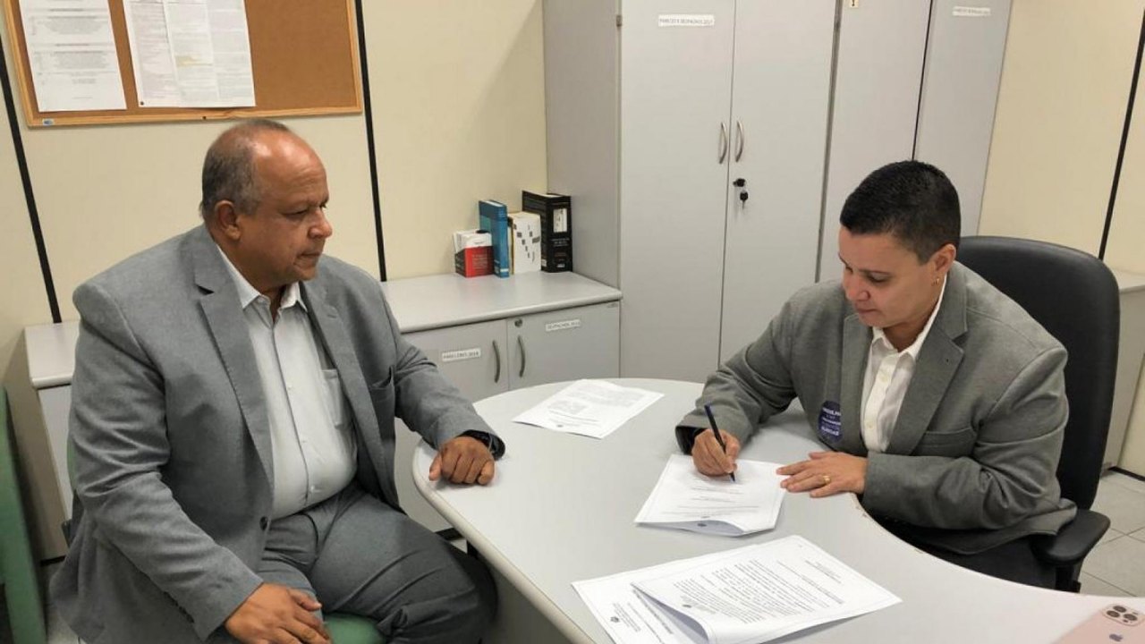 PGE firma acordo para aperfeiçoar promoção, por merecimento, de delegados