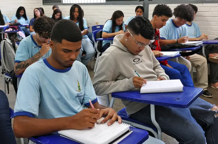 Pé-de-Meia: nascidos em maio e junho recebem hoje parcela de R$ 200