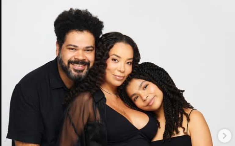 Atores Micheli Machado e Robson Nunes anunciam perda do bebê na reta final da gravidez