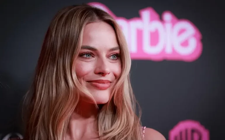 Margot Robbie dá à luz seu primeiro filho, diz revista