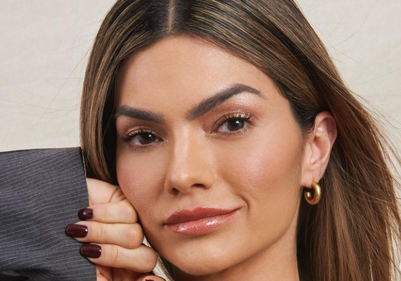 Kelly Key conta por que abandonou carreira de cantora: 'Sufocante'