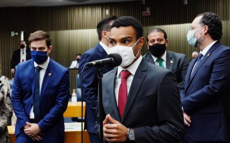 Fernando Holiday pede impugnação da candidatura de Ciro por ‘falas racistas’