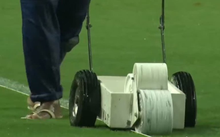 Jogo do CSA no Rei Pelé foi suspenso por falta de marcação no campo; partida recomeçará hoje às 20h