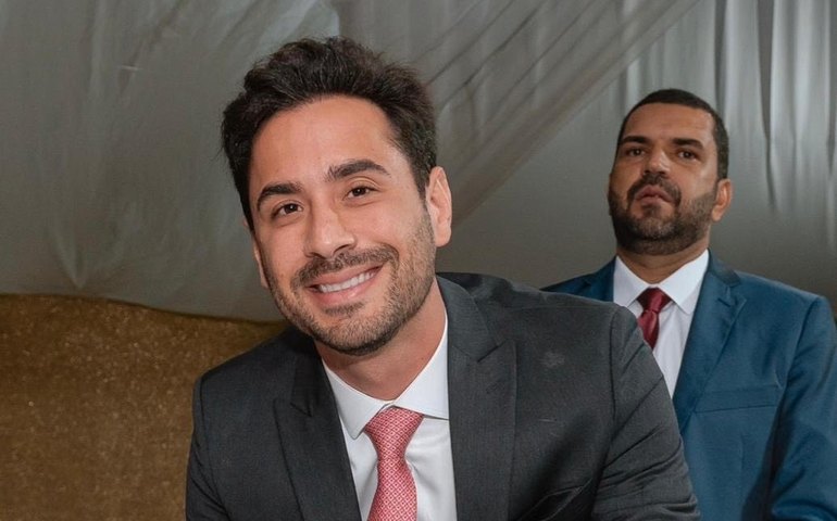 Prefeito eleito de Santana do Mundaú toma posse