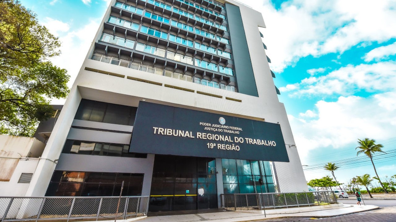 TRT/AL realizará leilão virtual de bens móveis e imóveis nos dias 23 e 25 de julho