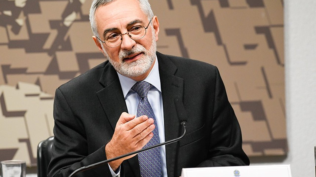 Brasil chama embaixador em Buenos Aires para discutir relação com governo Milei