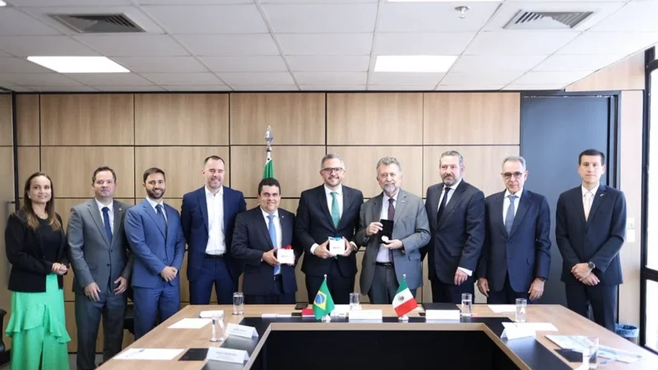 Brasil e México ampliam diálogo sobre o setor aeroportuário