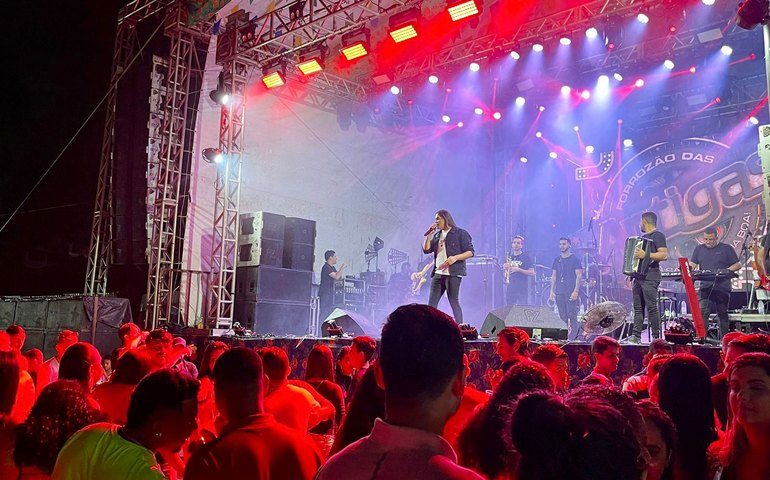 Prefeitura de Branquinha encerra primeira edição do São João ‘É da nossa gente’ com shows artísticos