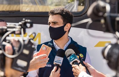 Prefeito JHC amplia wi-fi em terminais de ônibus e garante inclusão digital