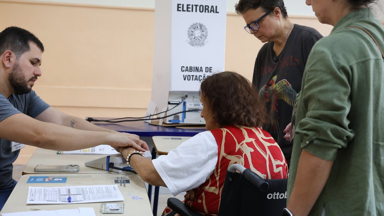 Primeiro turno teve 43% mais eleitores com 70 anos ou mais