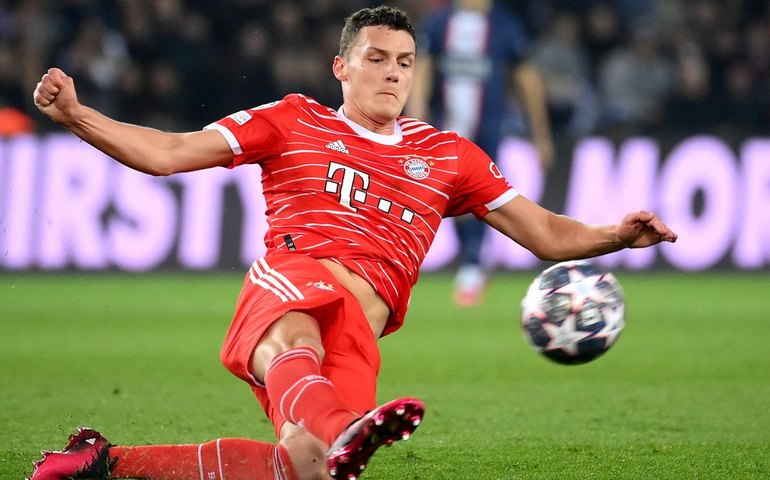 Leverkusen vence e reassume liderança do Alemão; Bayern de Munique triunfa e se mantém na briga