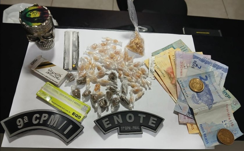 Abordagem da PM a motocicletas termina em flagrante de tráfico em Coruripe