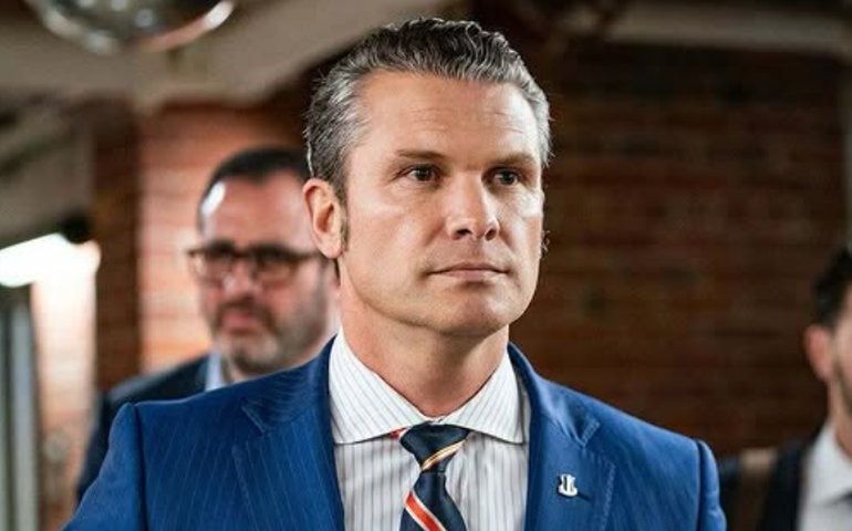 Hegseth diz que Pentágono tem planos de contingência para invadir a Groenlândia, se necessário