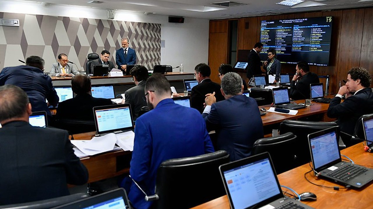 CCJ confirma critérios para compra de equipamentos usados para o SUS