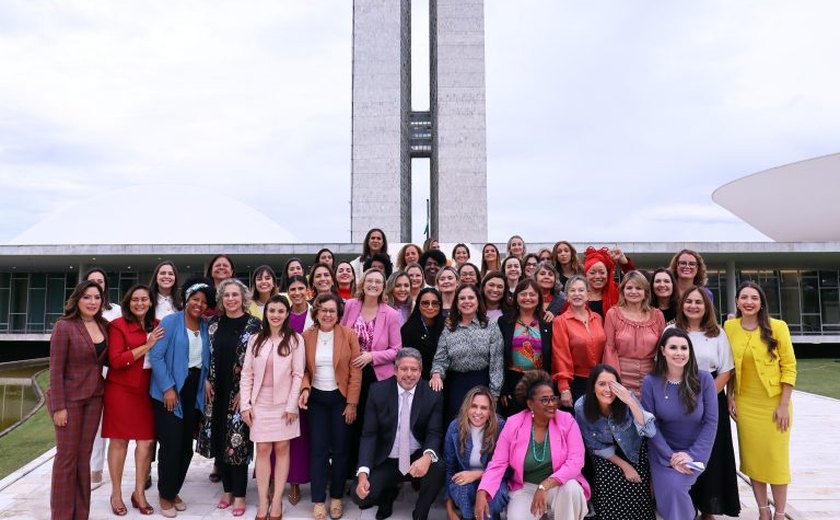Câmara dos Deputados lança campanha 'Março Mulher 2024