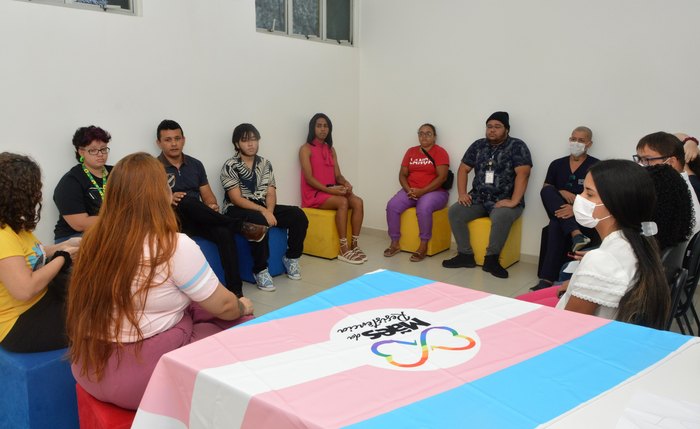 Reunião com pacientes trans