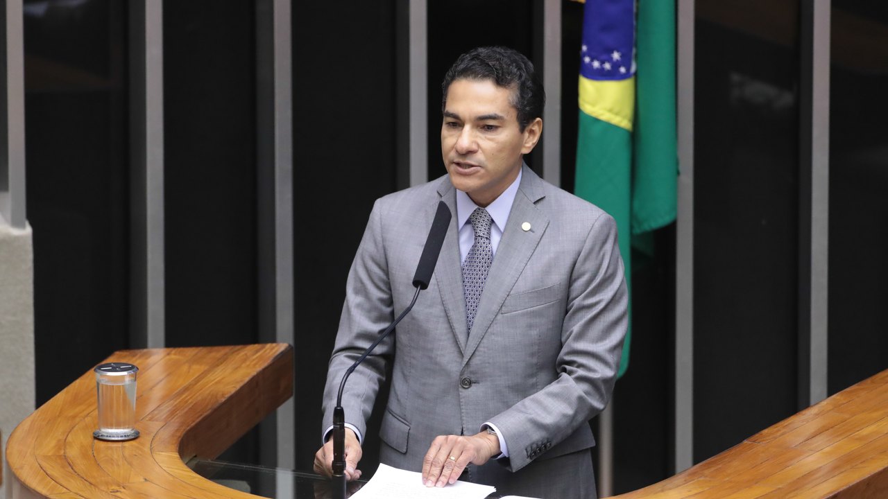 Presidente do Republicanos reage após Cleitinho criticá-lo e deixar candidatura em aberto: 'Não tem segurança do que quer'