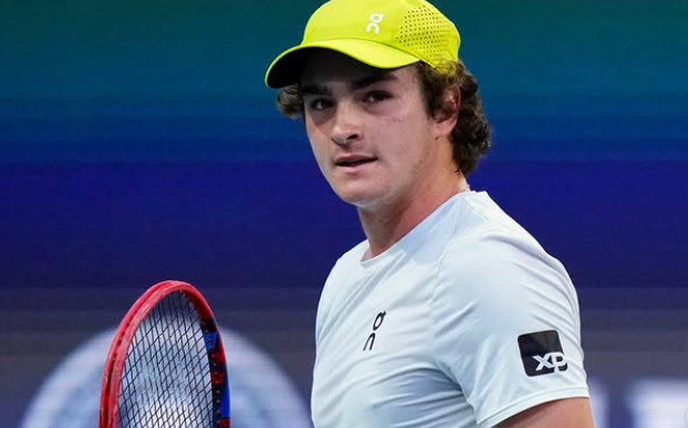 João Fonseca se vinga de Hubert, 20º do mundo, e avança à terceira rodada em Miami