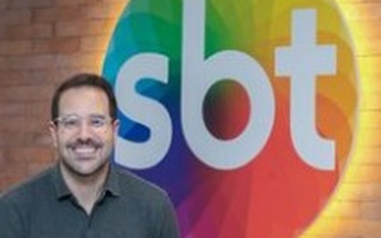 'Em pânico', diz apresentador do SBT após descobrir nódulo durante programa ao vivo