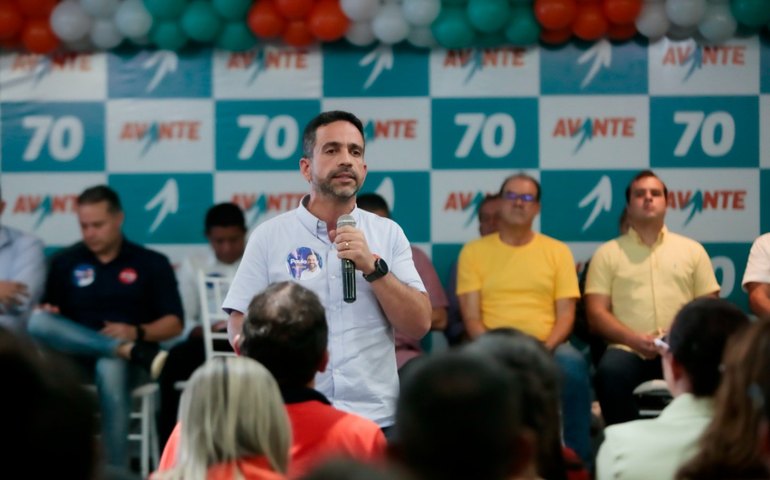 Paulo Dantas recebe apoio do Avante durante convenção